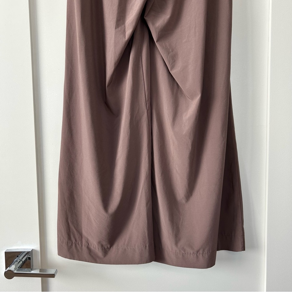 Vuori Wide Leg Lounge Pants in Dusty Taupe - Picture 8 of 10
